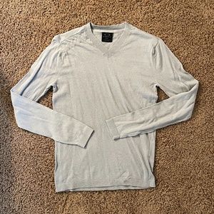 Oakley silk/cashmere lightweight sweater.